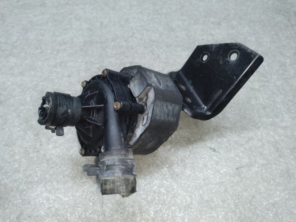 215813NF0A | Помпа охолодження електрична NISSAN LEAF 10-17 - Фото 2