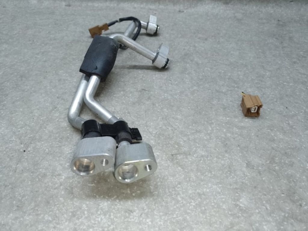 921103NK0B | Трубка кондиціонеру NISSAN LEAF 10-17 - Фото 2