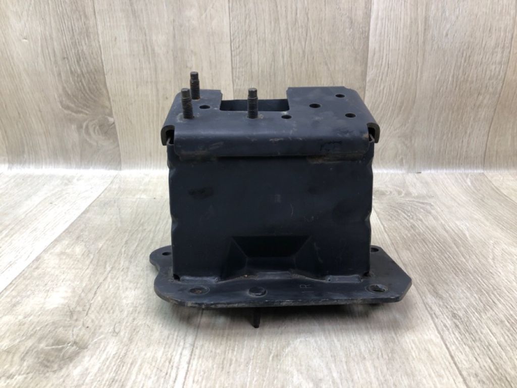 62210-1AA0A | Кронштейн підсилювача переднього бампера прав. NISSAN MURANO Z51 07-14 - Фото 2