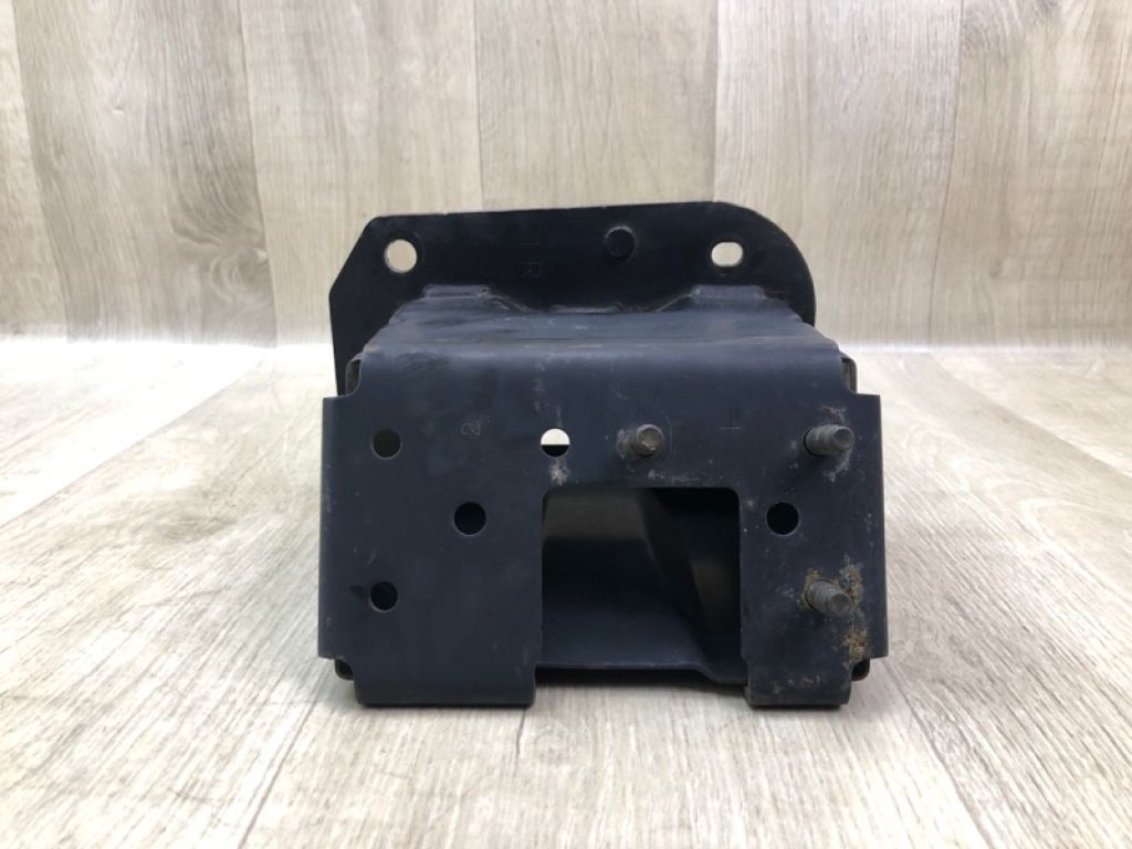 62210-1AA0A | Кронштейн підсилювача переднього бампера прав. NISSAN MURANO Z51 07-14 - Фото 5