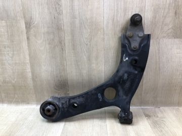 Рычаг передней подвески нижний лев. KIA SORENTO UM 14-