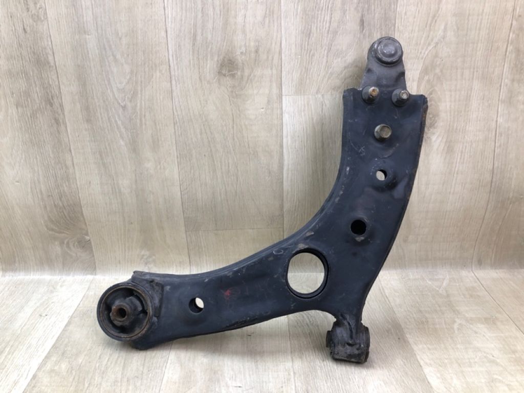 54501-C6000 | Важіль передньої підвіски нижній прав. KIA SORENTO UM 14- - Фото 4