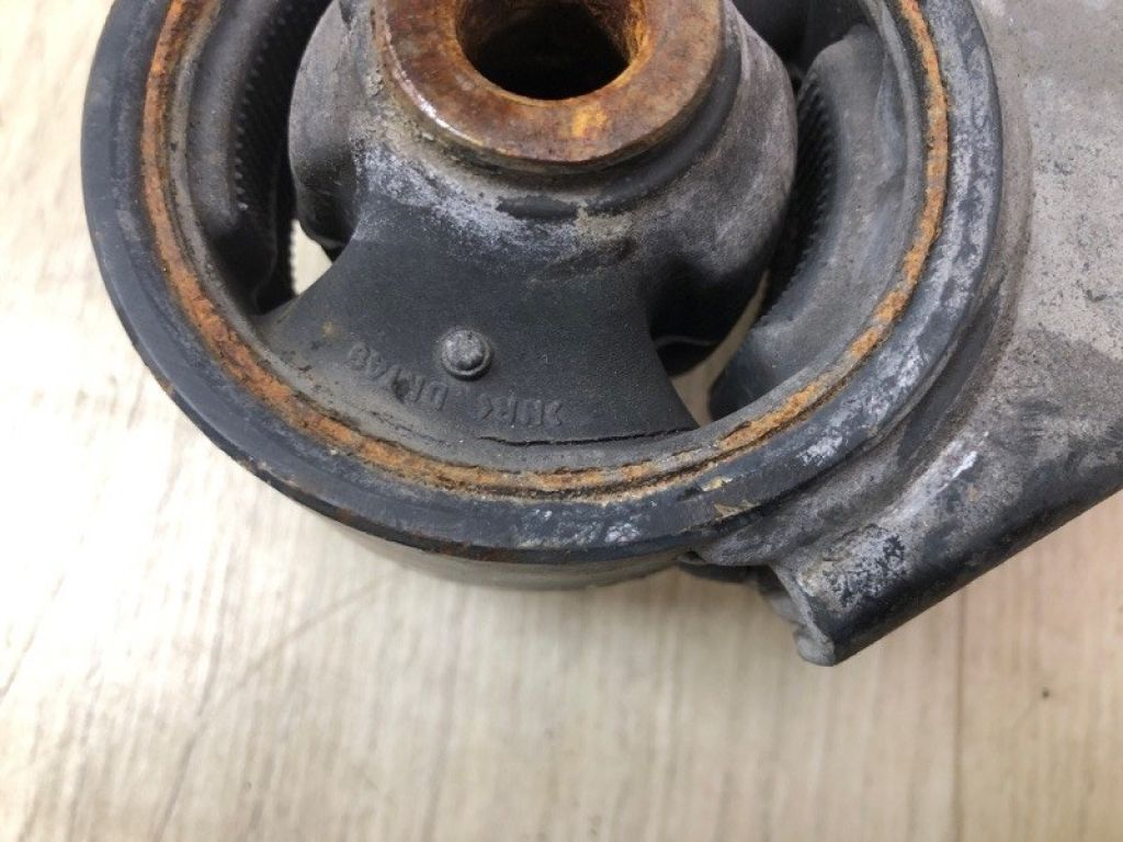 54501-C6000 | Важіль передньої підвіски нижній прав. KIA SORENTO UM 14- - Фото 6