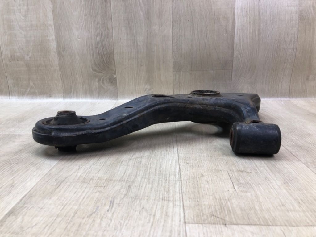 48068-42050 | Важіль передньої підвіски нижній прав. TOYOTA RAV4 05-12 - Фото 2