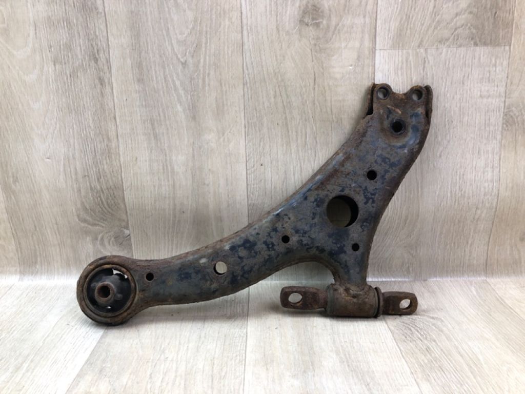 48068-06150 | Важіль передньої підвіски нижній прав. TOYOTA CAMRY 40 06-11