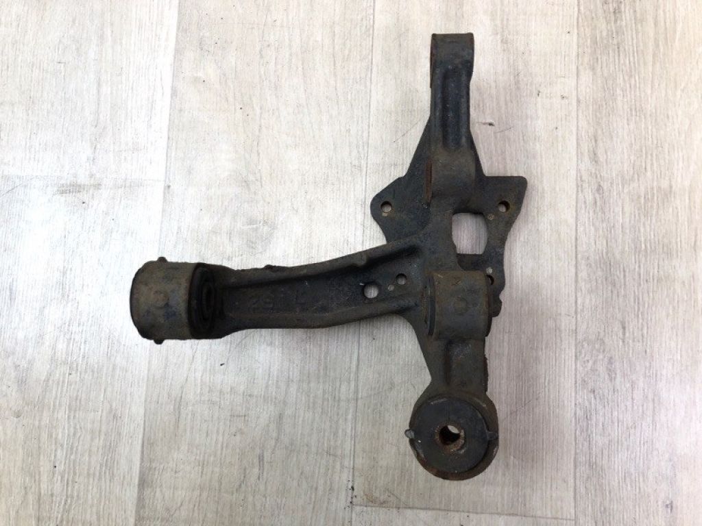 42305-06100 | Цапфа задн. лів. LEXUS ES350 06-12