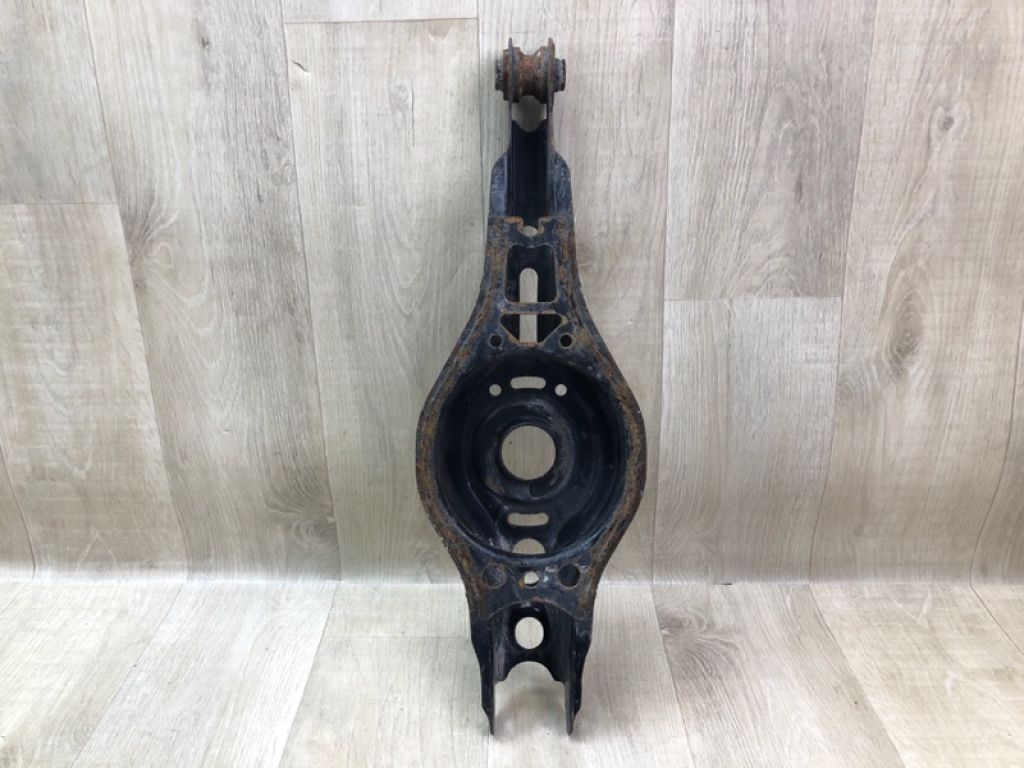 48730-47010 | Важіль задньої підвіски нижній поперечний TOYOTA PRIUS 16- - Фото 3