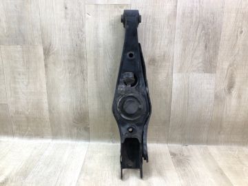 Важіль задньої підвіски нижній поперечний прав. KIA SORENTO UM 14-