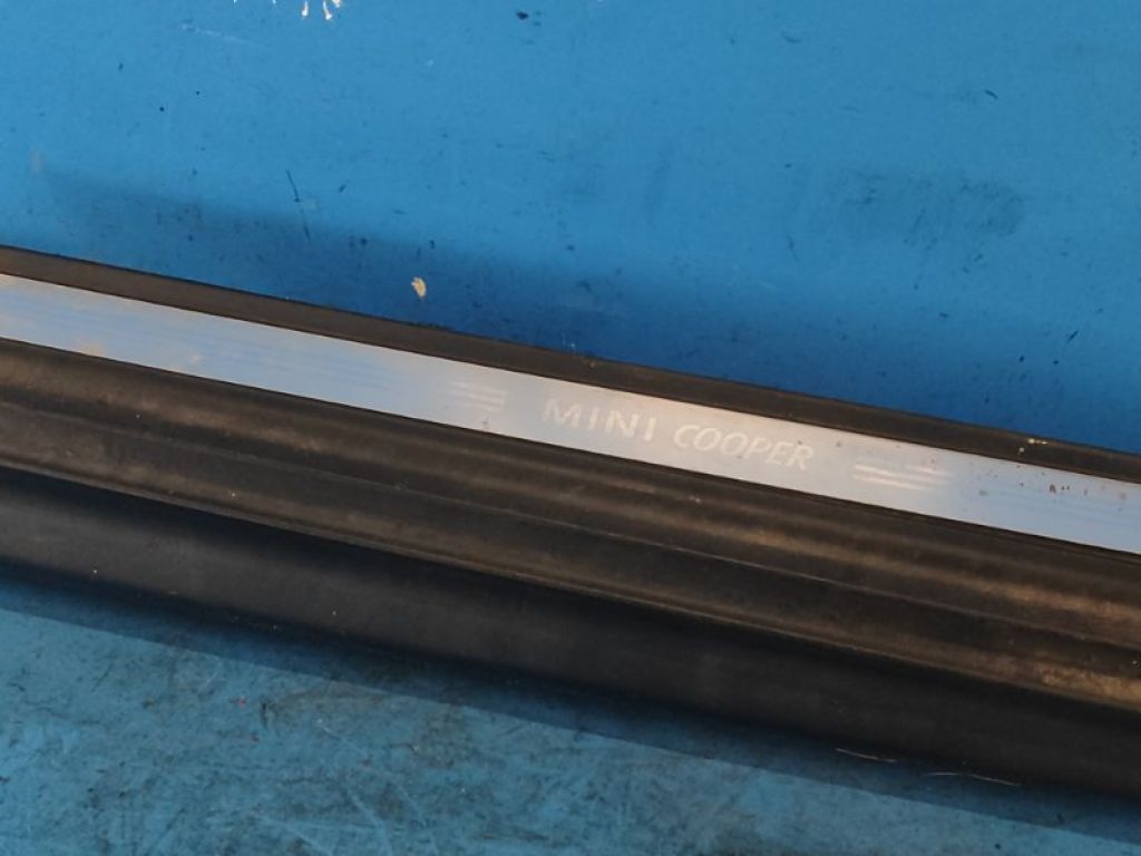 7147916 | Накладка порогу зовнішня прав. MINI COOPER S R56 06-14 - Фото 2