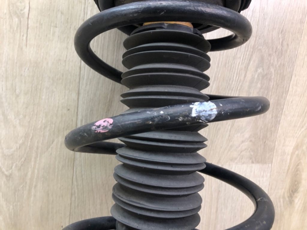 48520-09Z60 | Амортизатор передн. лів. TOYOTA CAMRY 50 12-15 - Фото 4