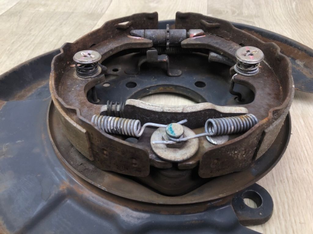 46503-33080 | Гальмівний механізм задн. прав. LEXUS ES350 06-12 - Фото 3