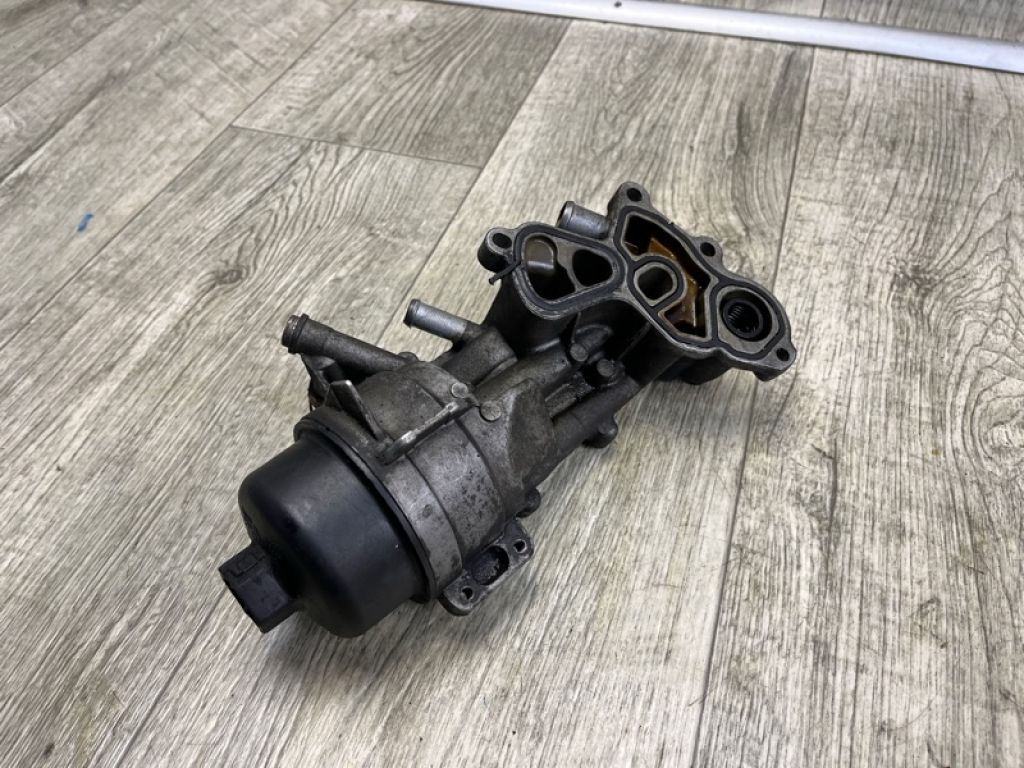 11 42 8 643 745 | Корпус масляного фільтру MINI COUNTRYMAN R60 10-16 - Фото 2