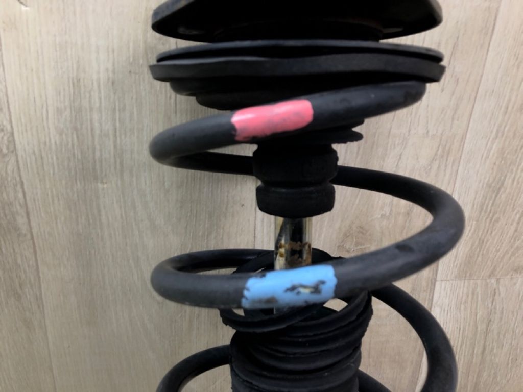 48510-79225 | Амортизатор передн. прав. LEXUS CT200 11-17 - Фото 4