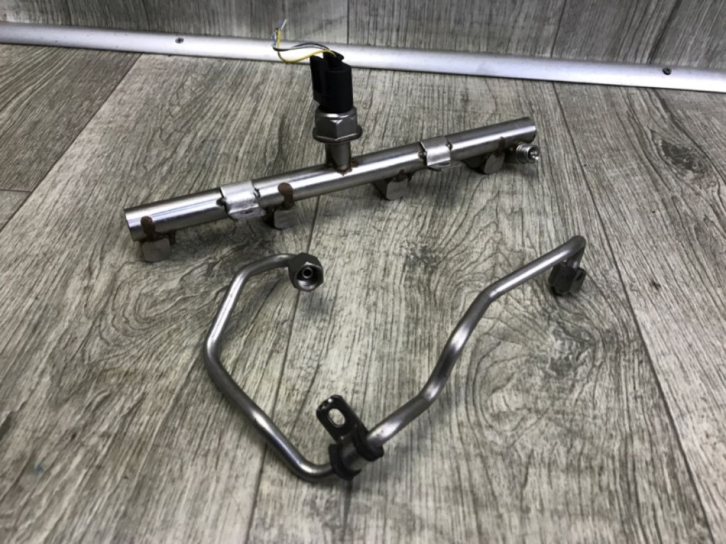 13537630645 | Паливна рейка MINI COUNTRYMAN R60 10-16 - Фото 3