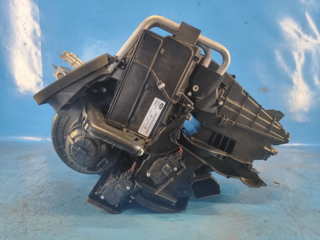 FK72-19B555-DD | Корпус пічки LAND ROVER DISCOVERY Sport 15-19 - Фото 3