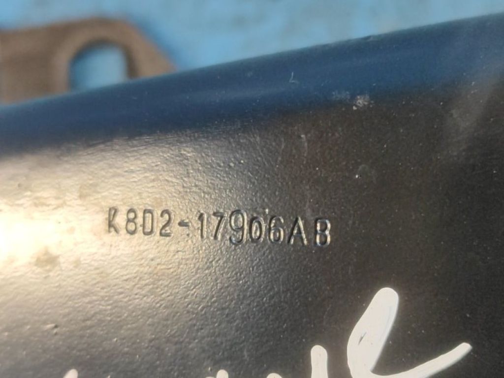 K8D2-17906-AB | Підсилювач заднього бампера LAND ROVER EVOQUE 19- - Фото 4