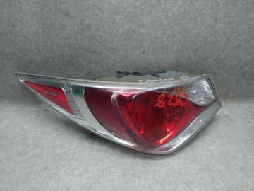 Фонарь наружный лев. HYUNDAI SONATA YF 10-14