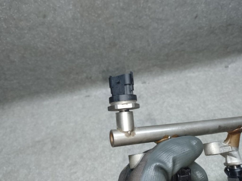 PE0113250B | Форсунка паливна MAZDA 3 BM 13-19 - Фото 4