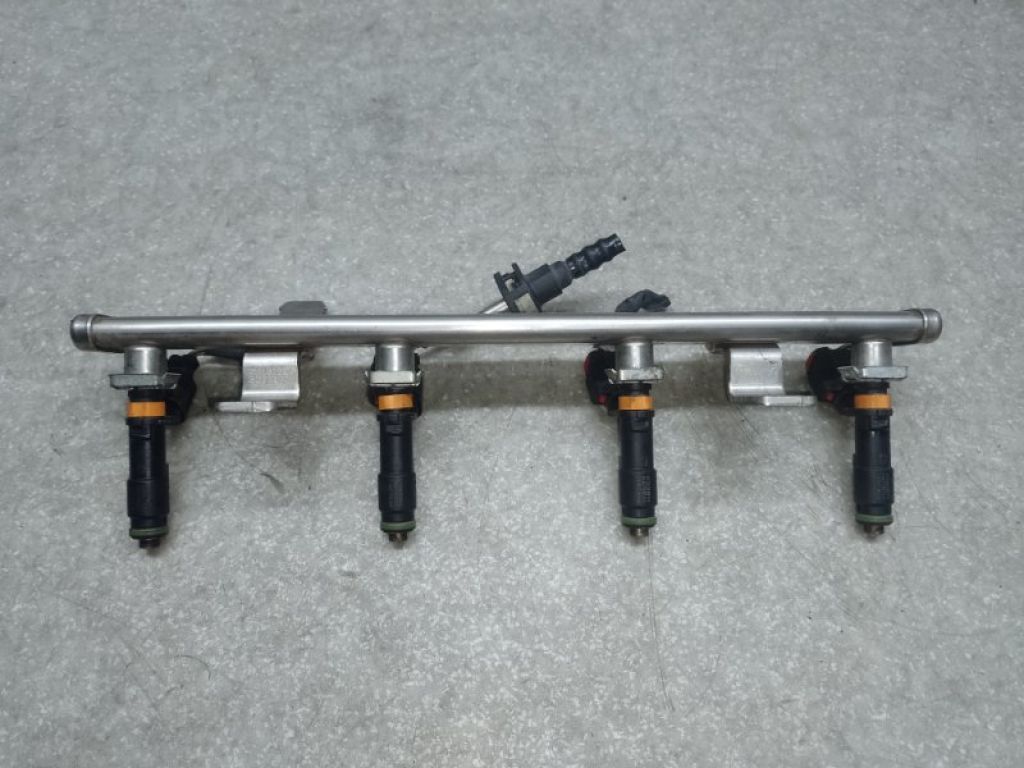 4593986AA | Форсунка паливна CHRYSLER 200 14-16 - Фото 2