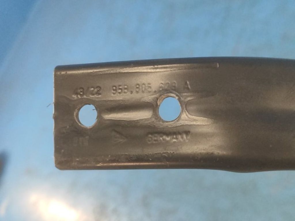 95B805629A | Розпірка кузова PORSCHE MACAN 18-22 - Фото 4