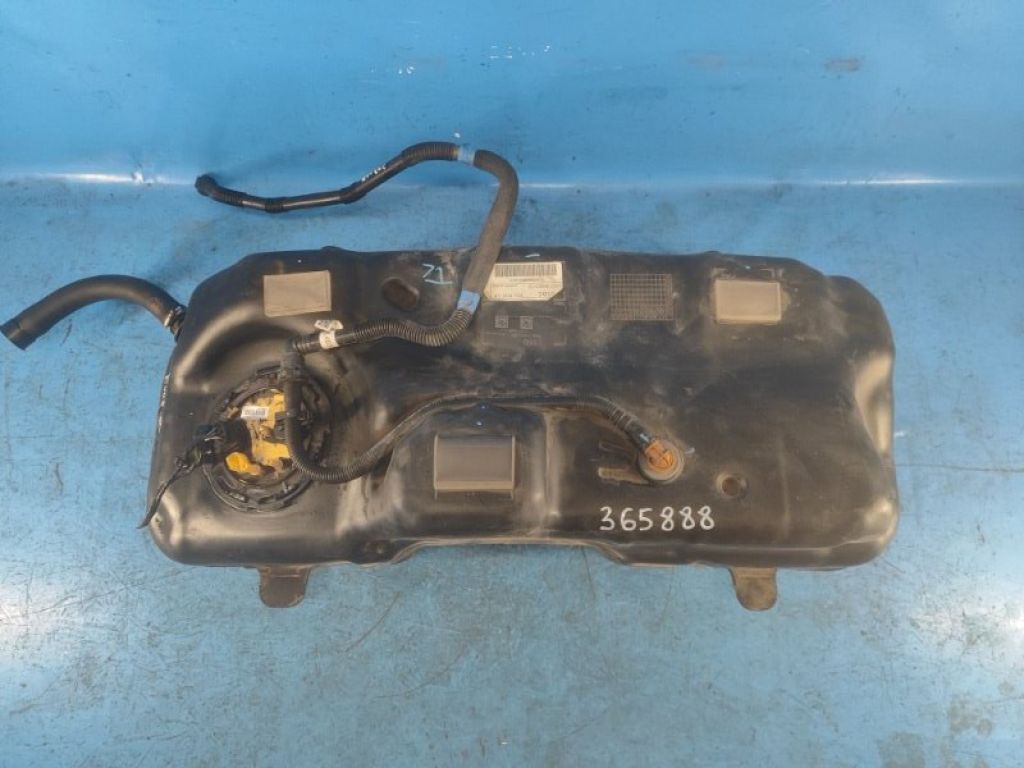 K8D2-9K007-CD | Паливний бак LAND ROVER EVOQUE 19- - Фото 2