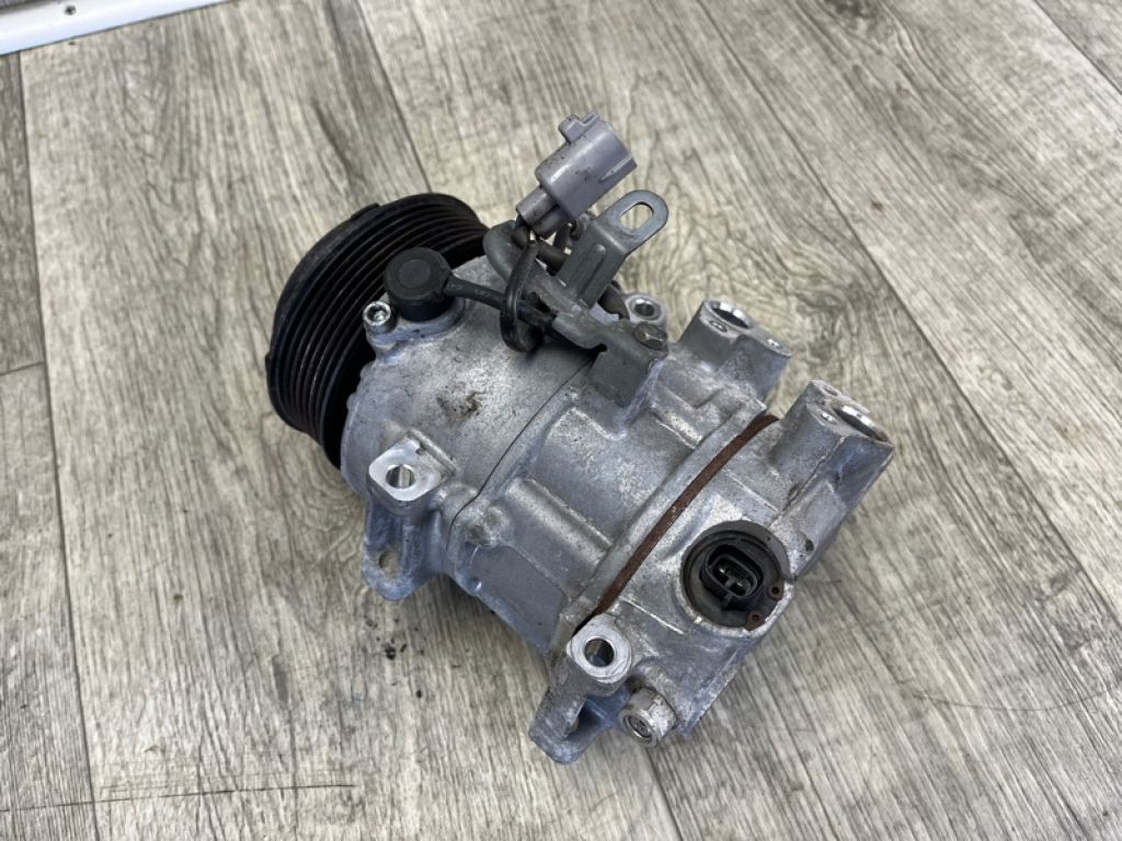 88320-33200 | Компресор кондиціонера TOYOTA CAMRY 40 06-11 - Фото 3