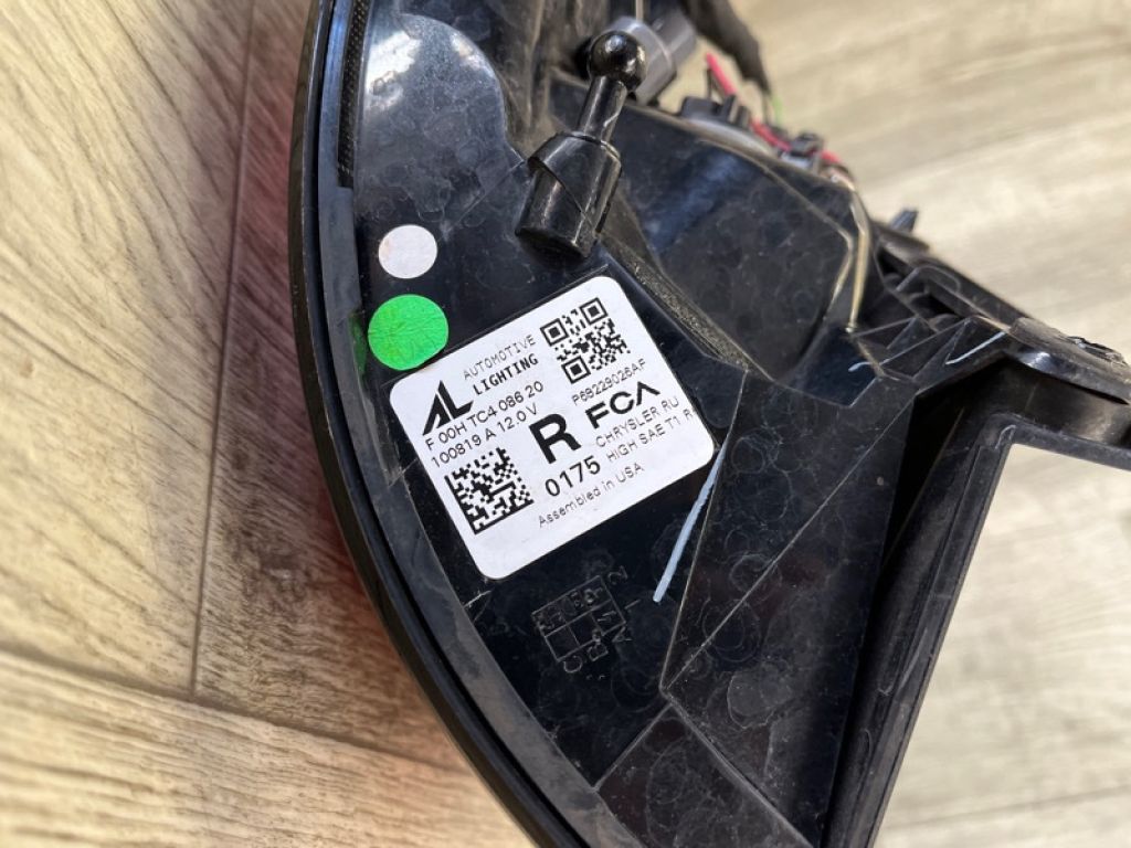 68229026AF | Ліхтар зовнішній задн. прав. CHRYSLER PACIFICA 16-20 - Фото 5