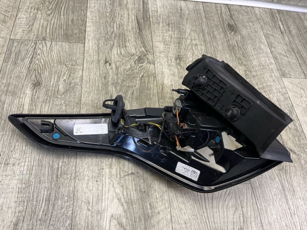 GJ5Z-13404-C | Ліхтар зовнішній задн. прав. FORD ESCAPE 12-19 - Фото 5