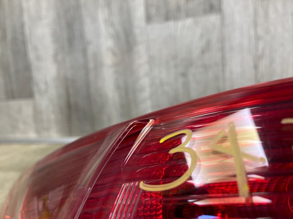 CJ5Z-13405-B | Ліхтар зовнішній задн. лів. FORD ESCAPE 12-19 - Фото 5