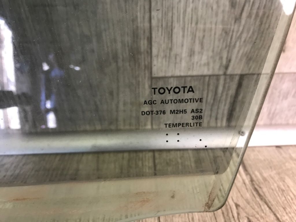 68102-06190 | Скло дверей передн. лів. TOYOTA CAMRY 50 12-15 - Фото 2