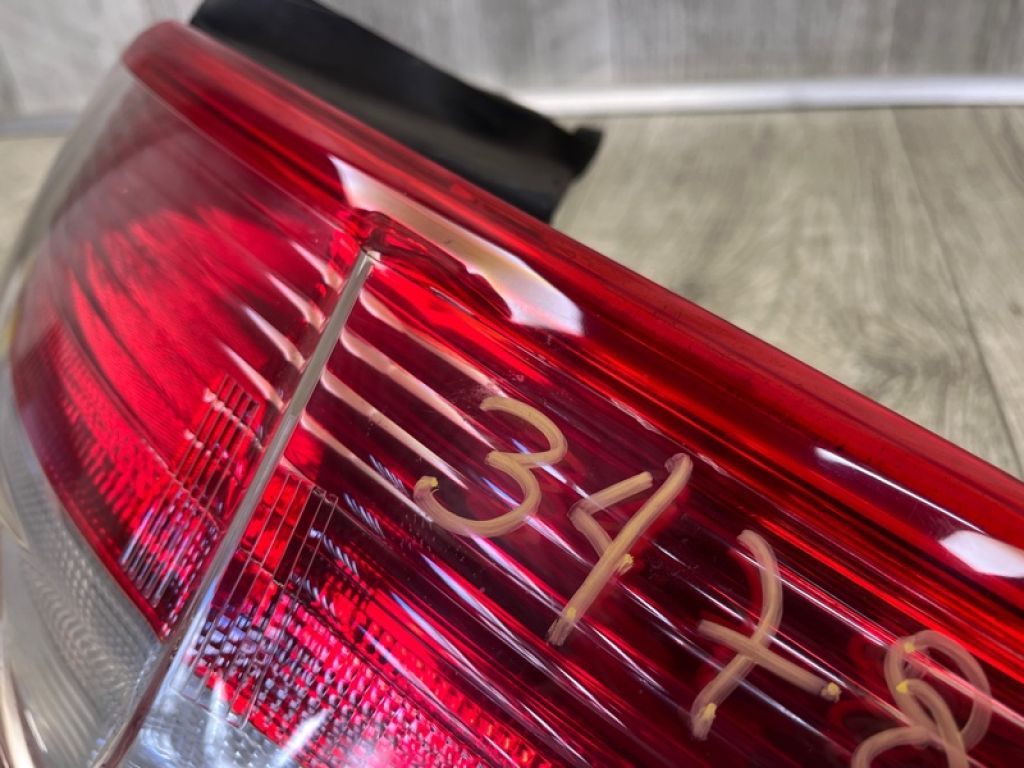 CJ5Z-13404-B | Ліхтар зовнішній задн. прав. FORD ESCAPE 12-19 - Фото 4