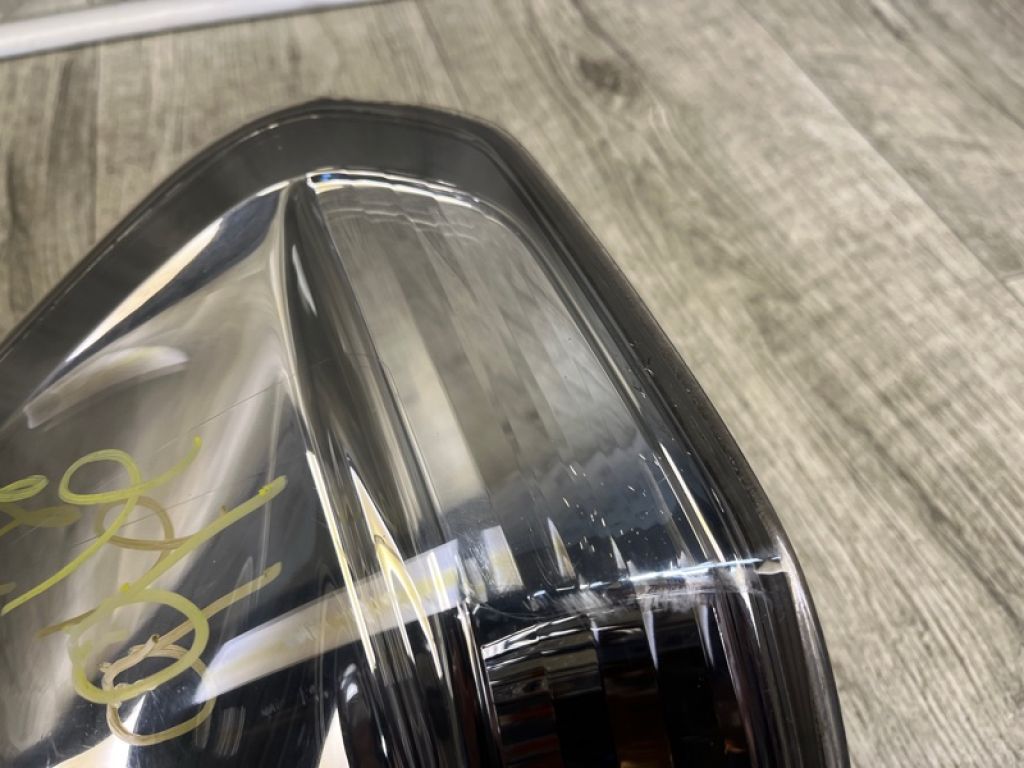 815500E010 | Ліхтар зовнішній задн. прав. LEXUS RX300/330/350/400 03-09 - Фото 4