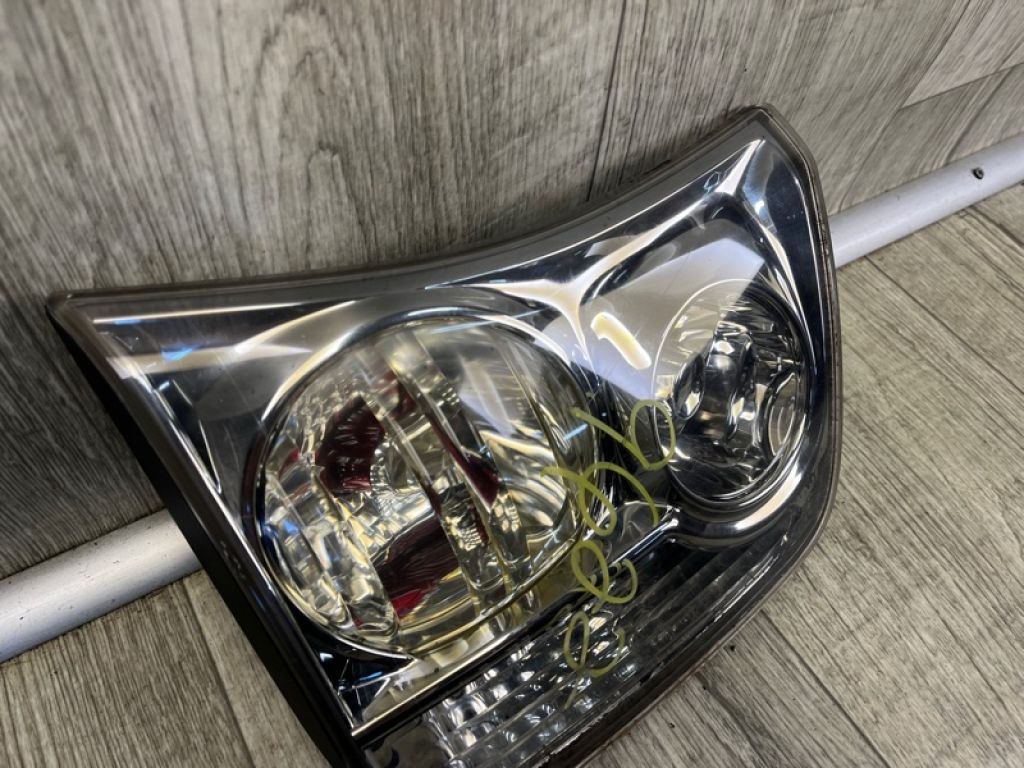 81590-0E010 | Ліхтар внутрішній задн. лів. LEXUS RX300/330/350/400 03-09 - Фото 5