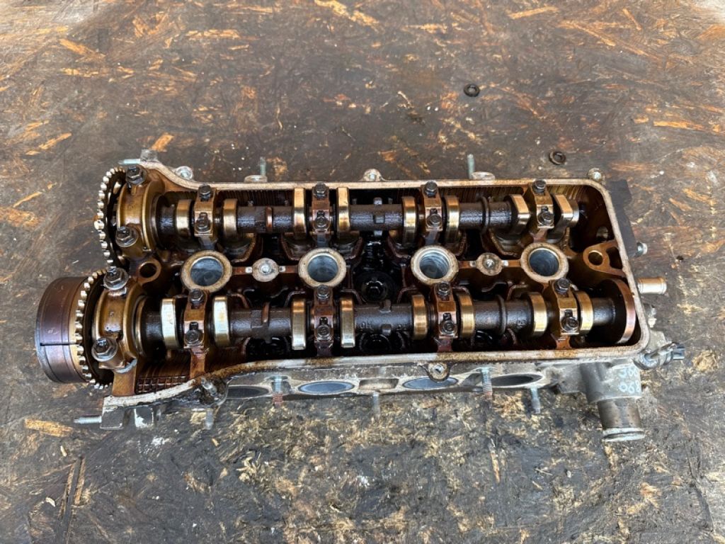 11101-0H010 | Головка блоку циліндрів TOYOTA CAMRY 40 06-11