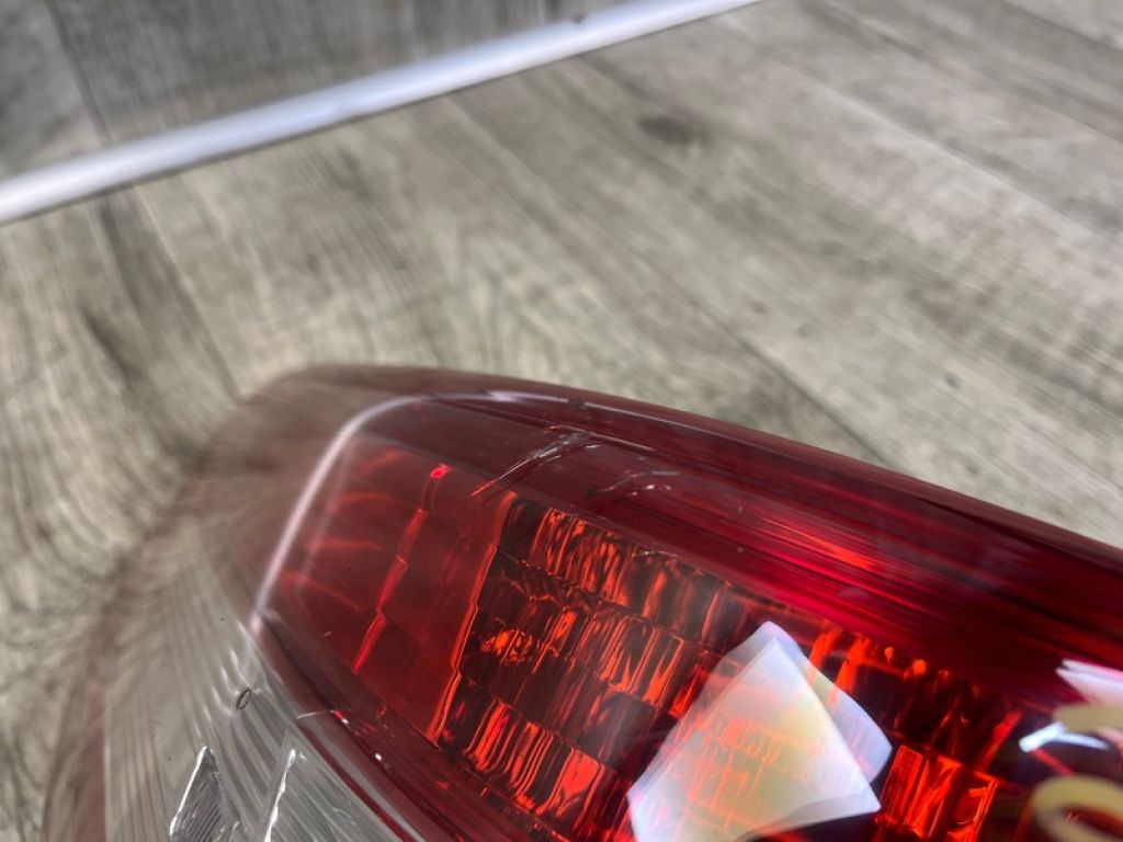 81560-06340 | Ліхтар зовнішній задн. лів. TOYOTA CAMRY 40 06-11 - Фото 2