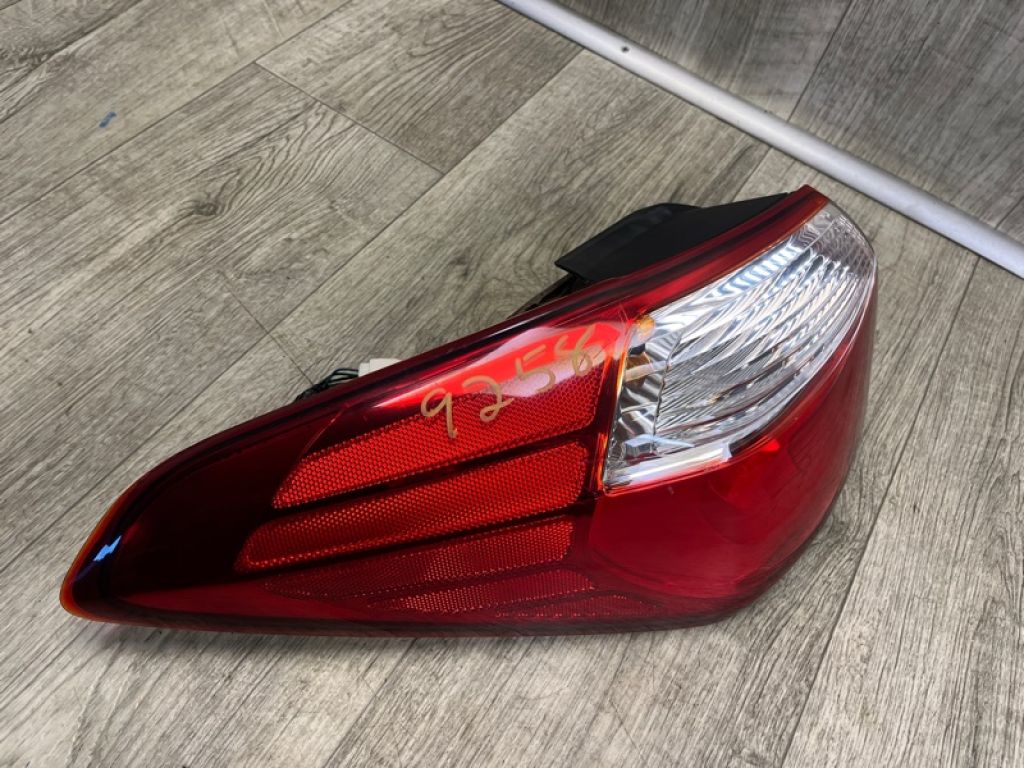 92401-A7000 | Ліхтар зовнішній задн. лів. KIA FORTE YD 12- - Фото 4