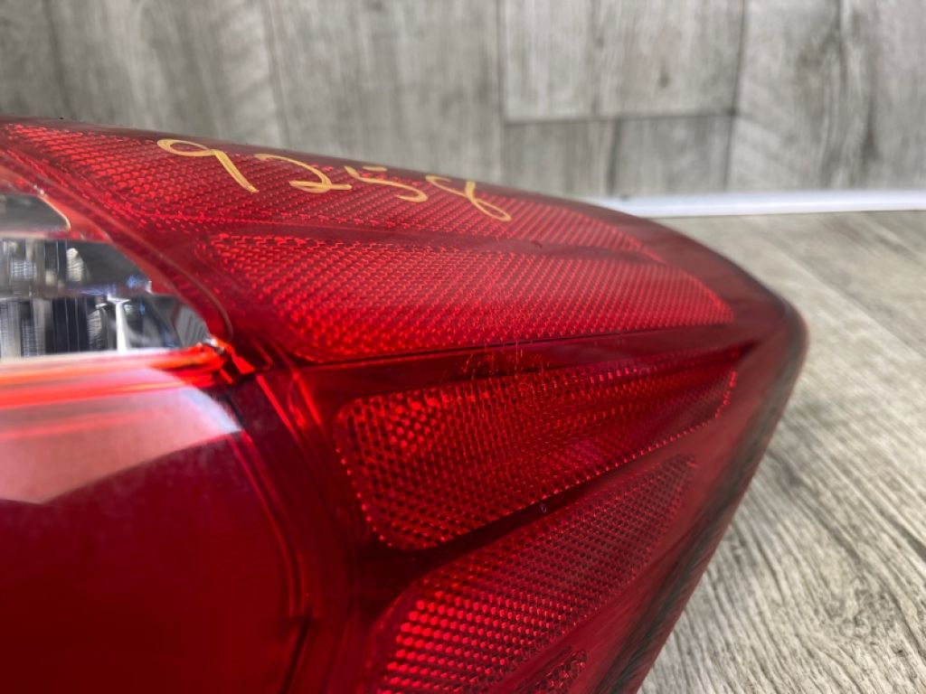 92402-A7000 | Ліхтар зовнішній задн. прав. KIA FORTE YD 12- - Фото 2