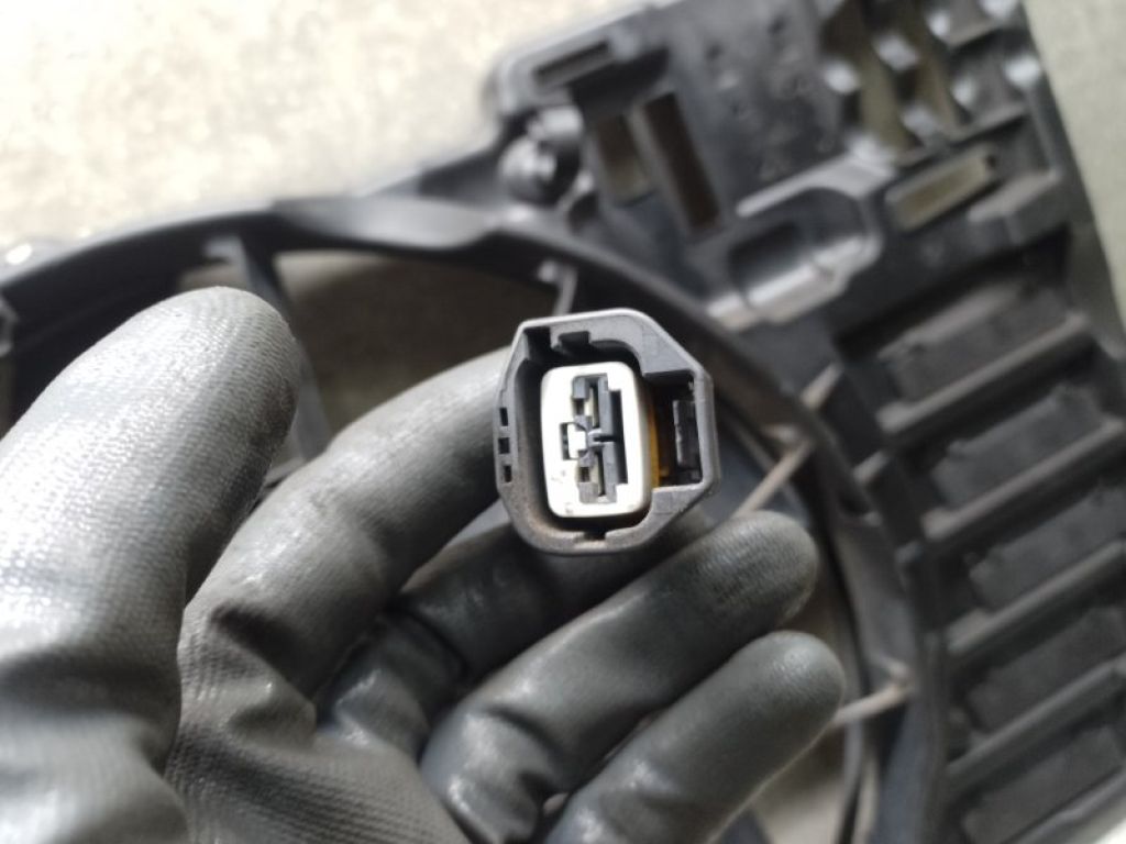 CV6Z-8C607-S | Дифузор вентилятора основного радіатора FORD ESCAPE 12-19 - Фото 4