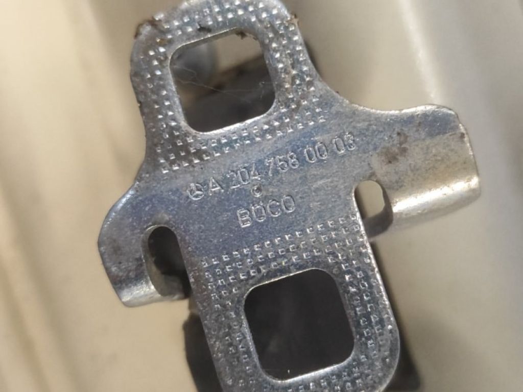 A 212 750 02 75 | Крышка багажника MERCEDES E-CLASS W212 09-16 - Фото 14