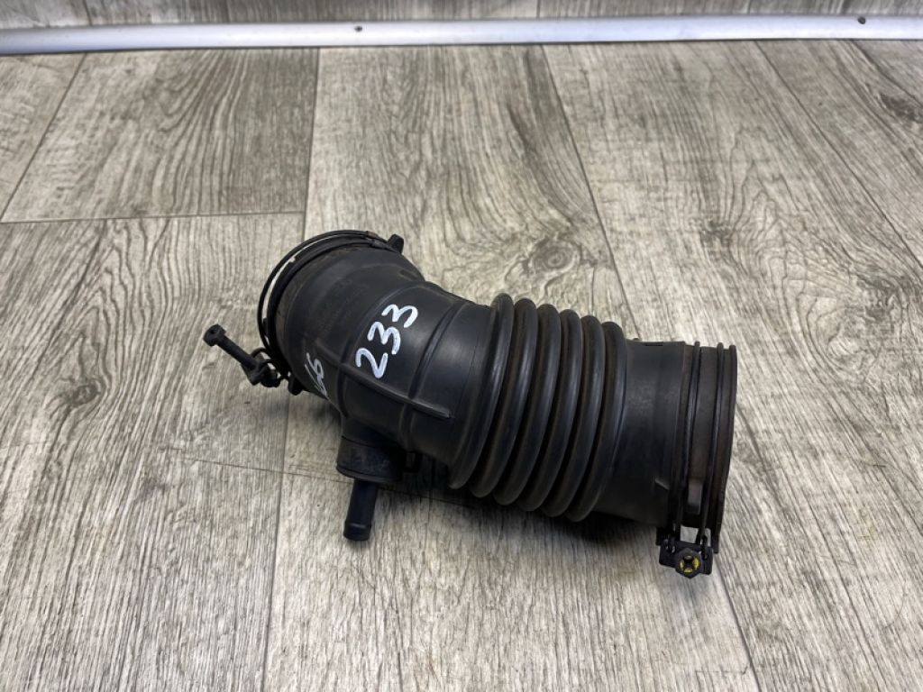 28138 3X300 | патрубок повітряного фільтра HYUNDAI ELANTRA MD 10-15