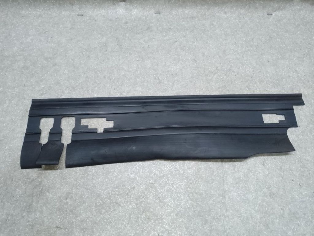 4677811AA | Дефлектор радиатора лев. CHRYSLER TOWN &amp, COUNTRY (RT) - Фото 2