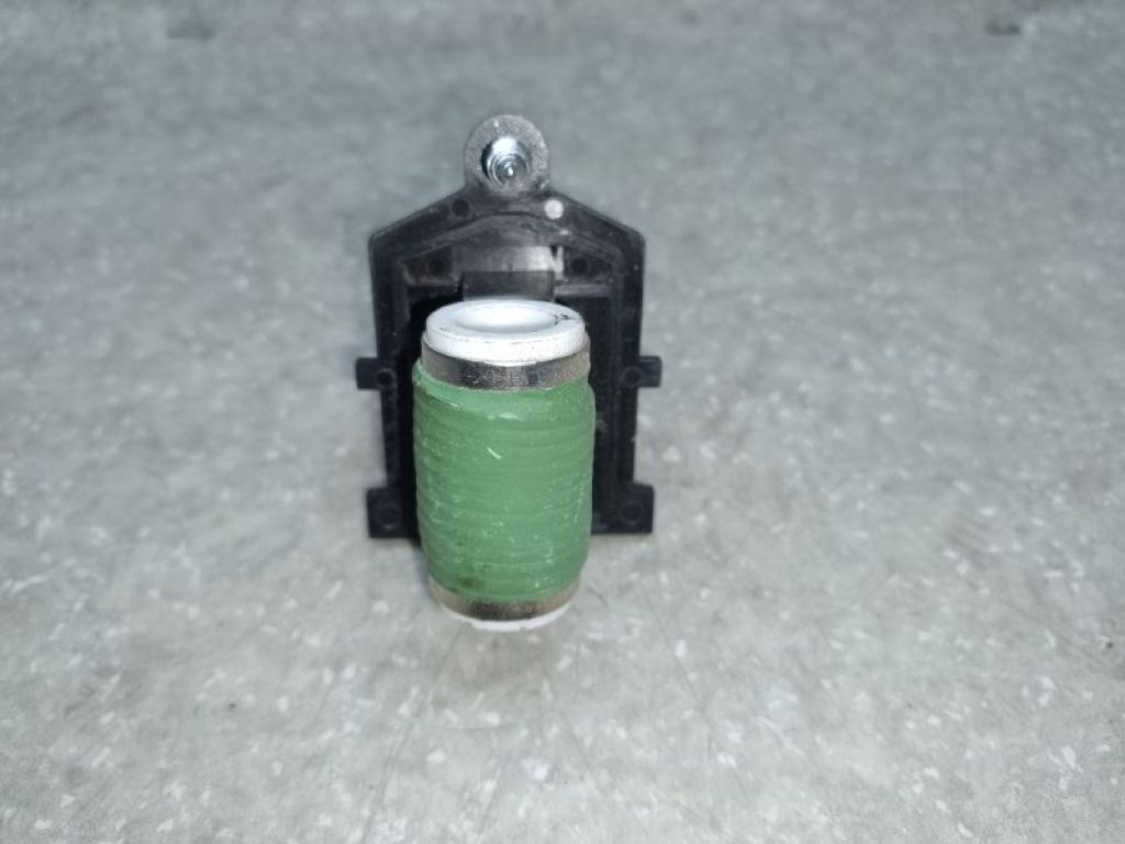 68054677AA | Резистор вентилятора радіатора CHRYSLER TOWN &amp, COUNTRY (RT) - Фото 2