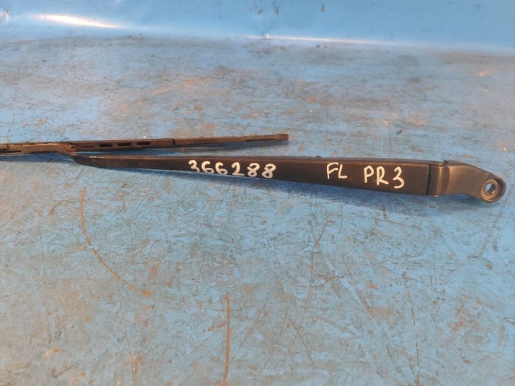 85221-47090 | Поводок стеклоочистителя передний лев. TOYOTA PRIUS - 30 09-17 - Фото 2