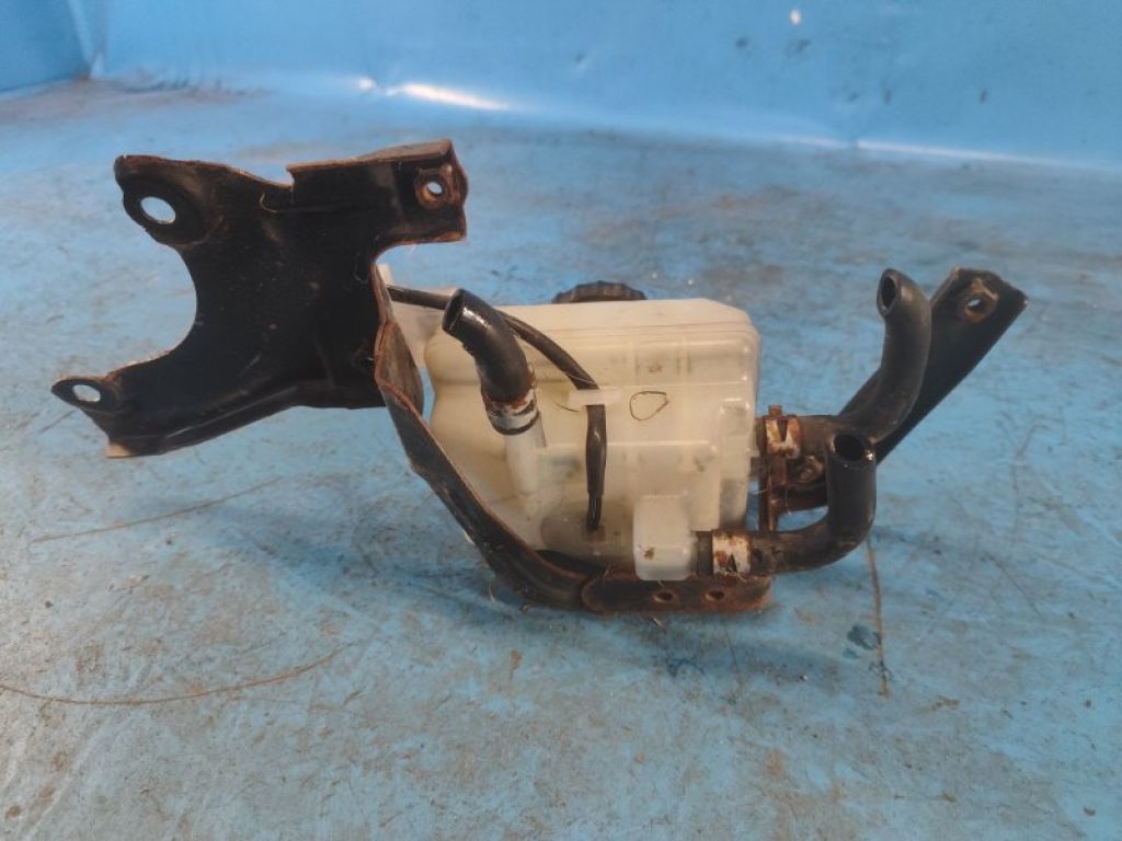 4722047080 | Бачок головного гальмівного циліндра TOYOTA PRIUS - 30 09-17 - Фото 3