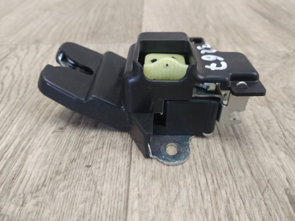 81230 3X010 | Замок кришки багажника HYUNDAI ELANTRA MD 10-15 - Фото 4