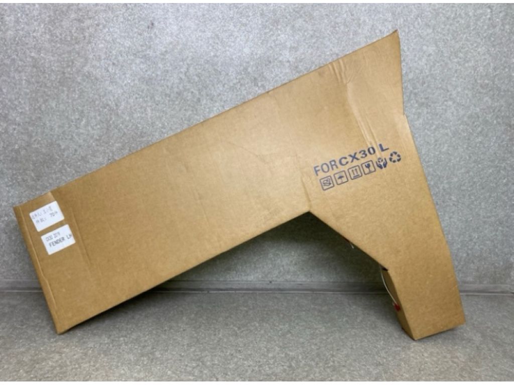 DGY952200 | Крило переднє лів. MAZDA CX-30 19-