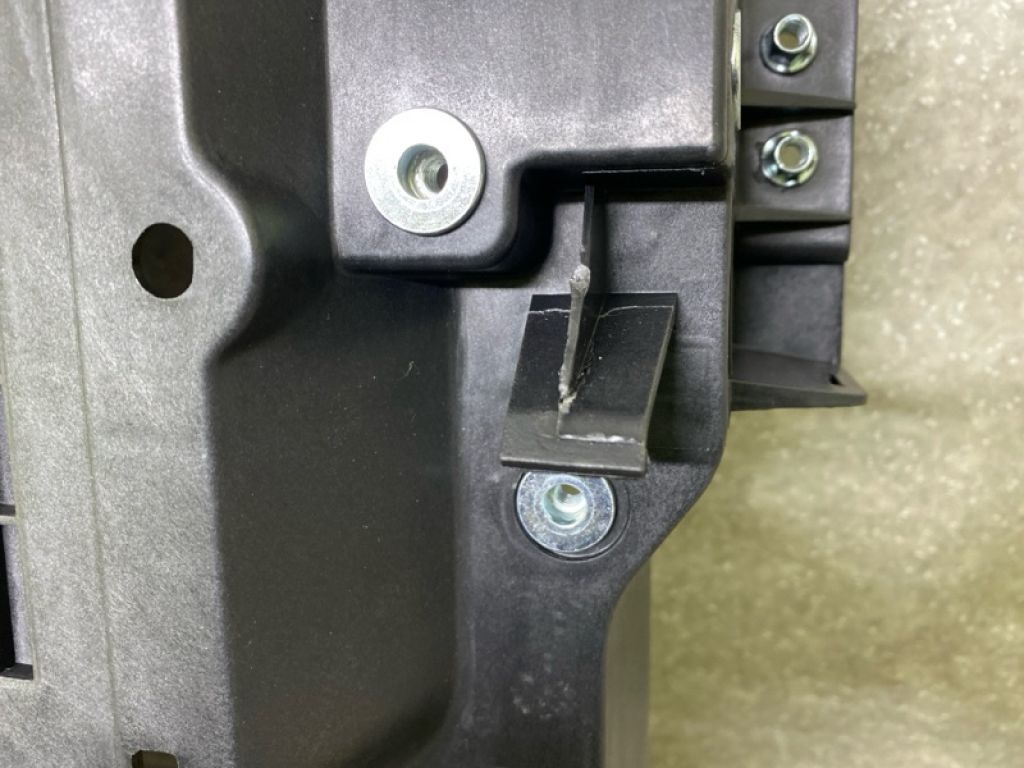 VC8853100A | Жалюзі радіатора MAZDA CX-50 22- - Фото 8