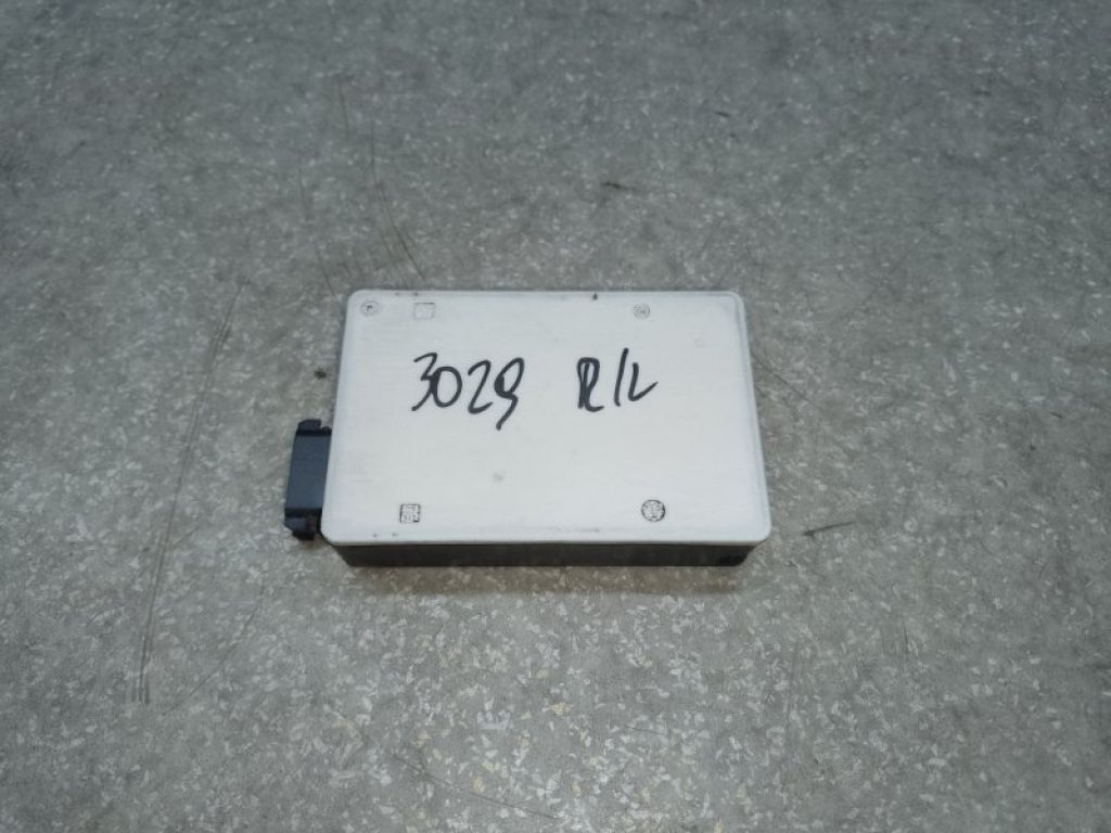 A 000 905 61 03 | Датчик сліпих зон задн. MERCEDES C-CLASS W205 16-21