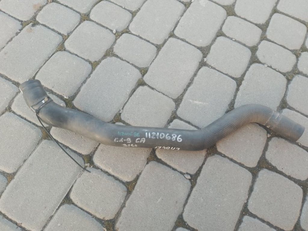 CY01-15-18YC | Патрубок системы охлаждения MAZDA CX-9 06-16