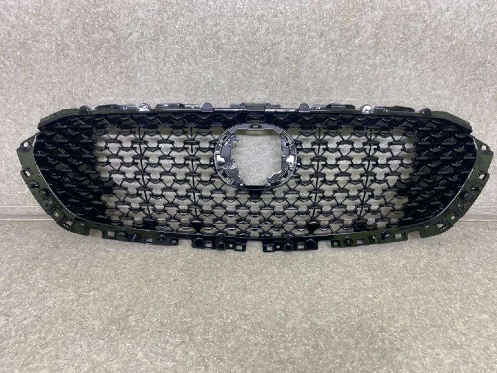 DGH950710A | Решітка радіатора MAZDA CX-30 19-